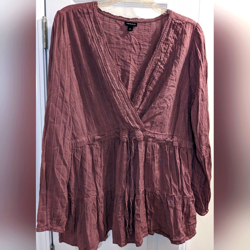 Torrid Women's Rose Taupe Cotton Blend Babydoll Surplice Tiered Top